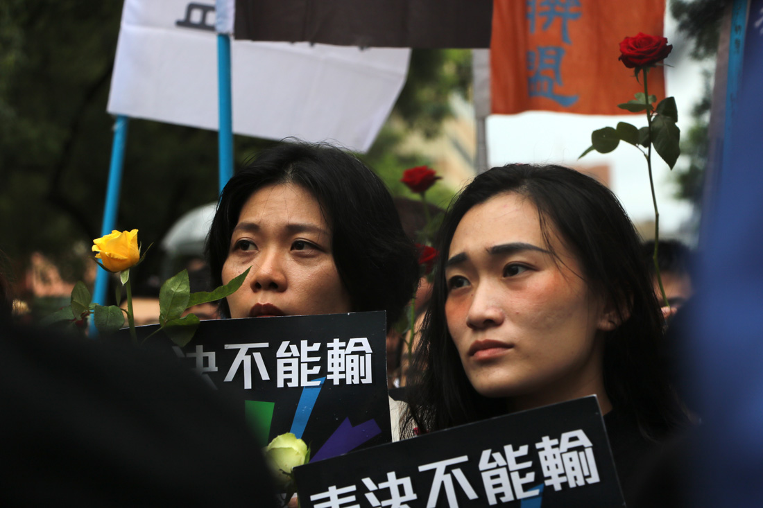 亞洲第一！「國際不再恐同日」台灣通過同婚專法，寫下平權里程碑