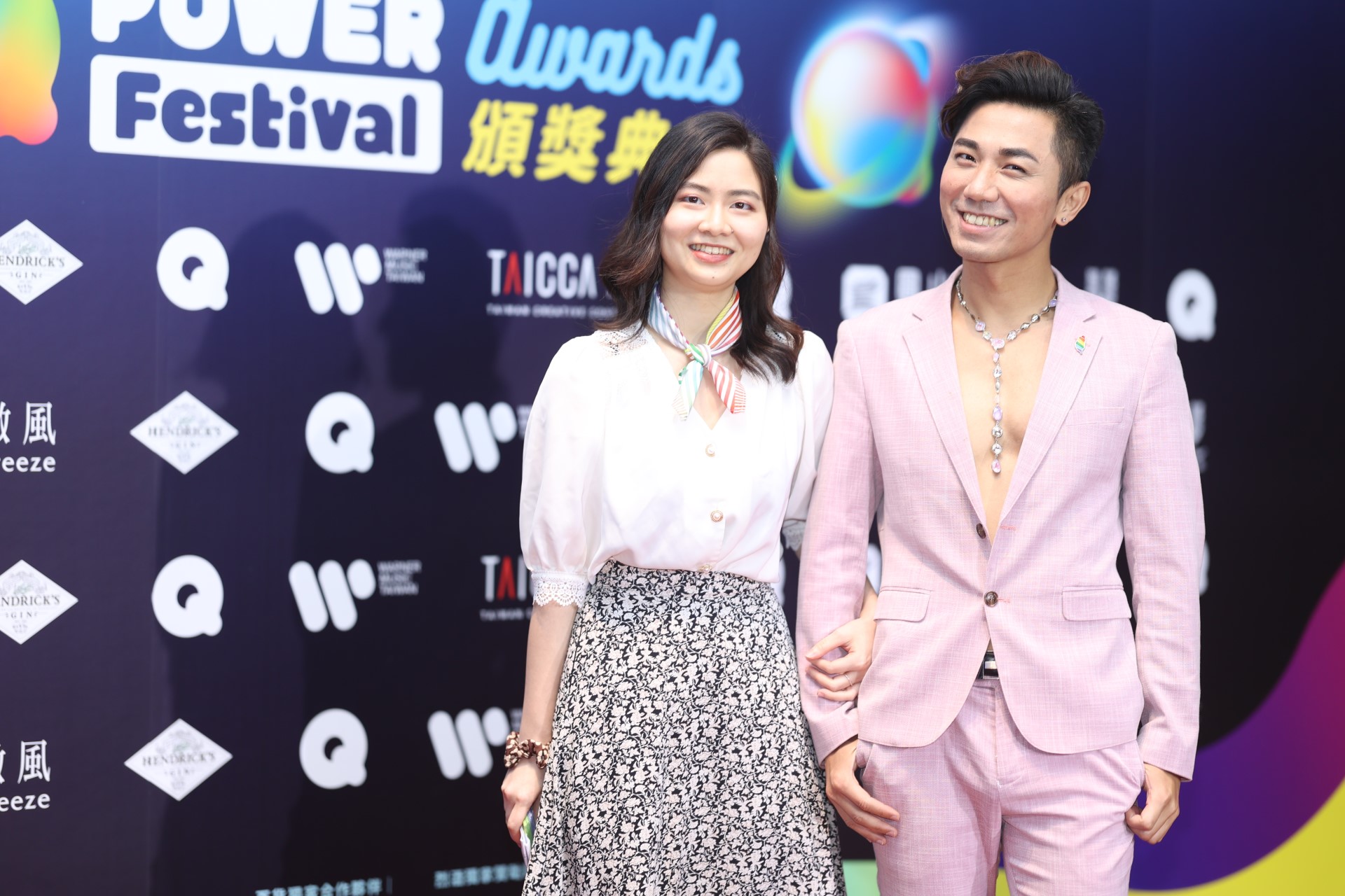 Q POWER Festival頒獎典禮線上超過6萬名觀眾同樂，陳芳語、曹雅雯熱力獻唱！